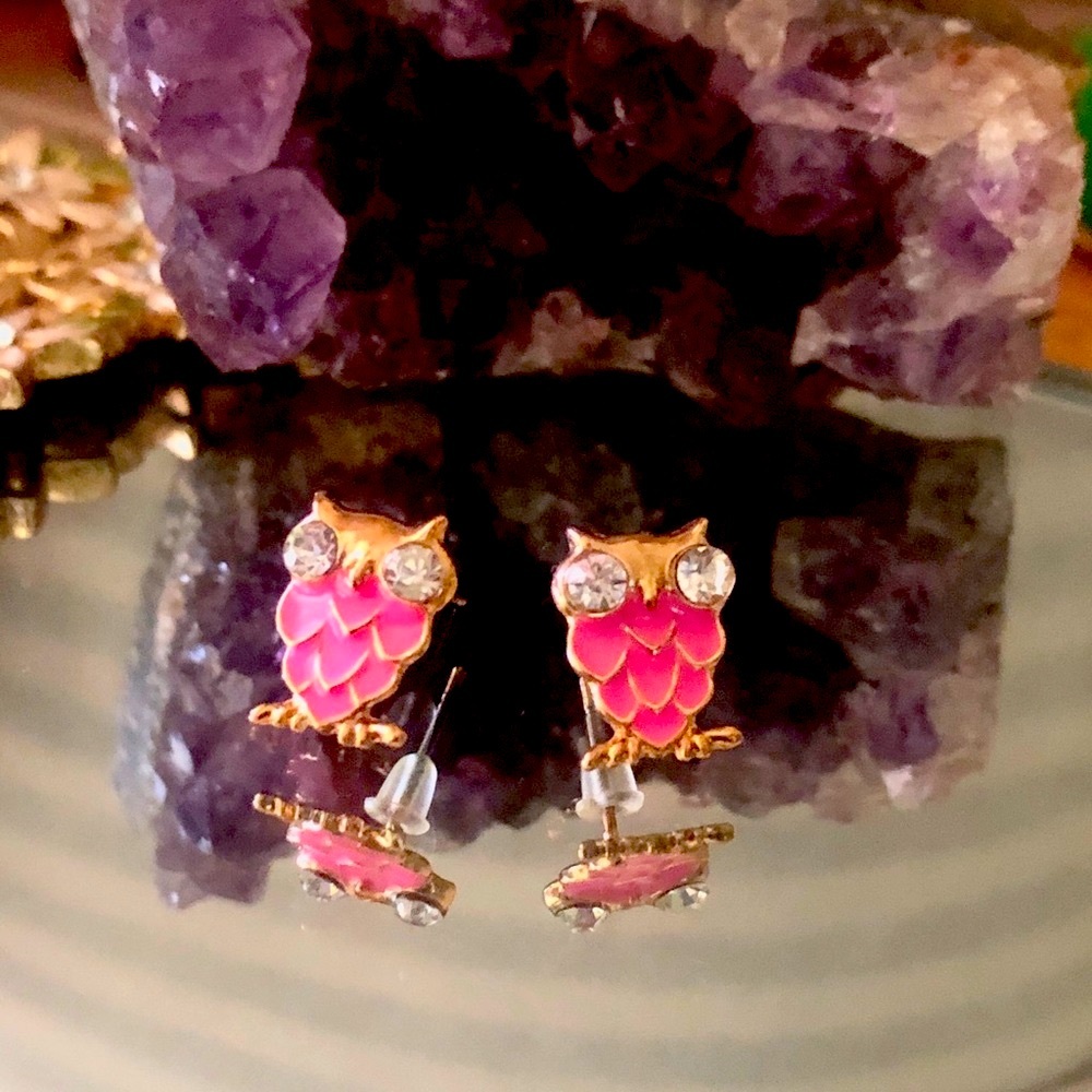 Fun gold tone pink and rhinestone owl earrings